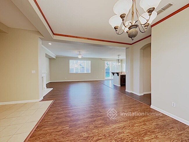 Building Photo - 1535 Pond View Dr