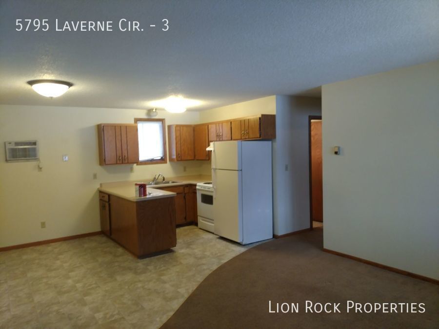 Primary Photo - Everything You Need In This Baxter Two Bed...