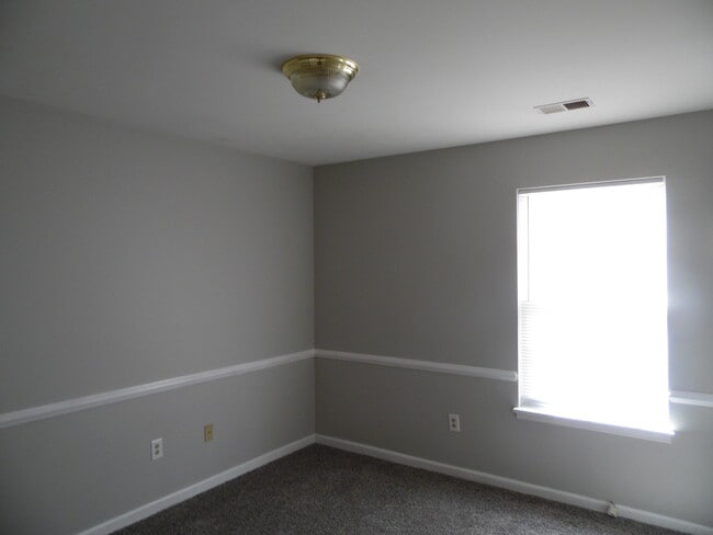 Building Photo - 3949 Rapid Run Dr