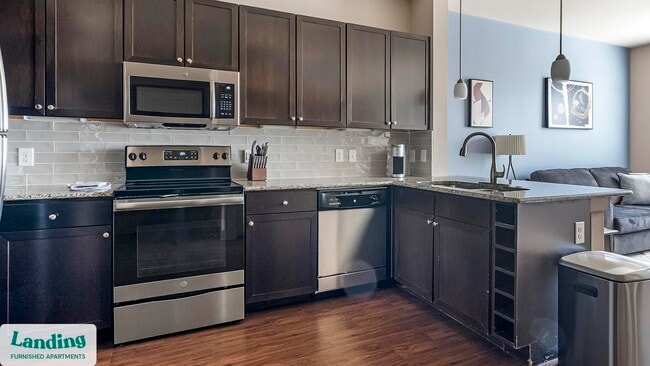 Building Photo - 13920 Mandolin Dr