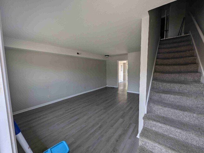 Foto del edificio - 102 Barcelona Ct