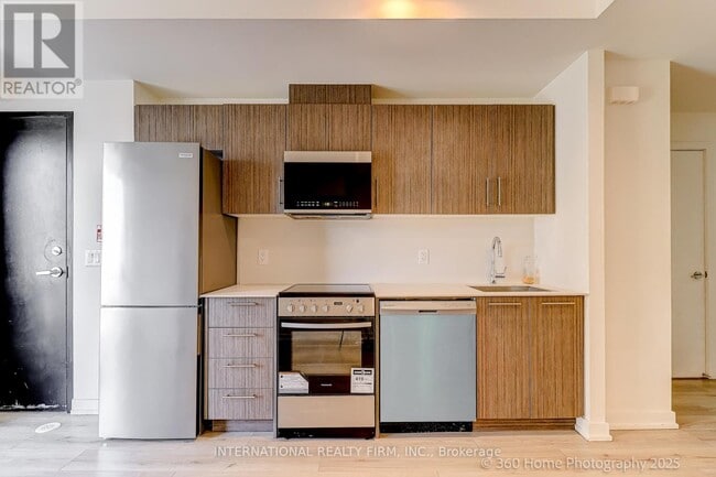 Photo du bâtiment - 851 Sheppard Ave W