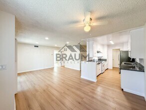 Building Photo - 6039 Whitsett Ave