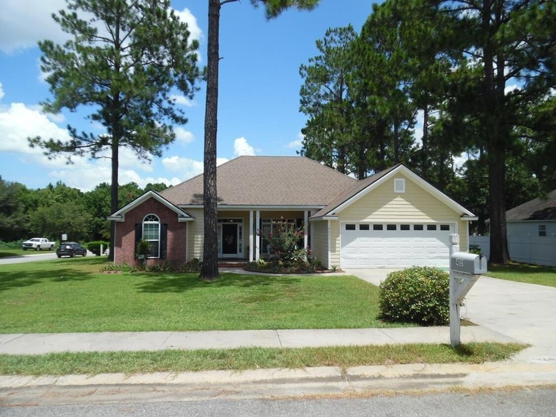Primary Photo - Precious 4 bedroom on near MAFB