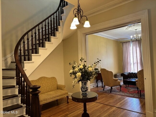 Building Photo - 44 Clinton Ave