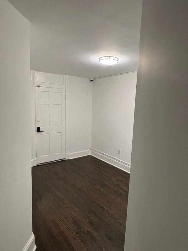 Foto principal - 134 U St NW