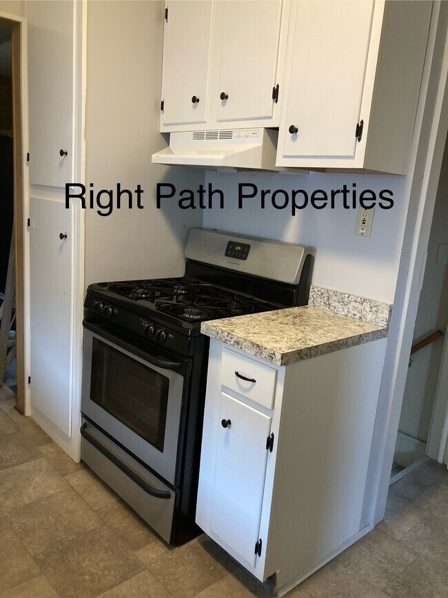 Building Photo - 129 Brandtson Ave