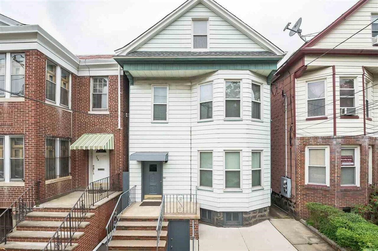 Foto principal - 111 Hauxhurst Ave