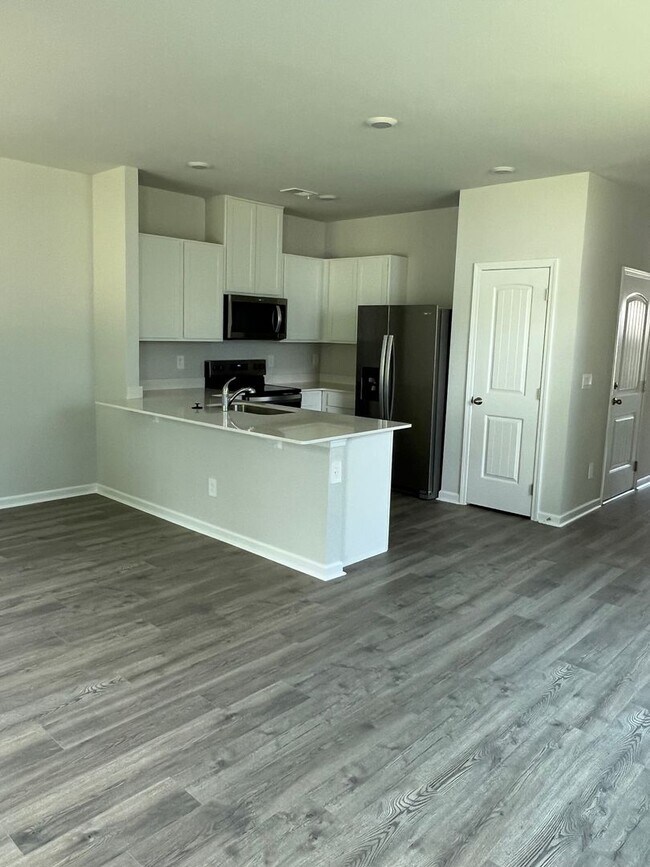 Foto del edificio - Brand New Townhome in Lebanon