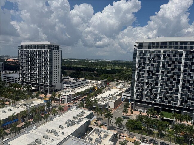 Foto del edificio - 5350 NW 84th Ave