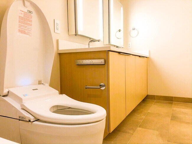 Foto del edificio - 1001 Queen St