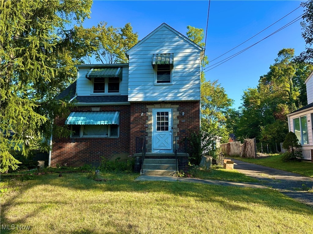644 W Judson Ave Youngstown, OH 44511 – photo 1