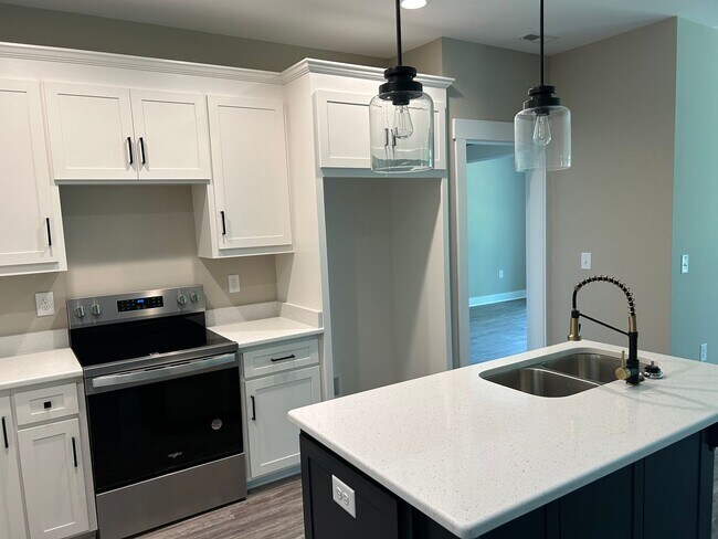 Foto del edificio - Stunning New Build 3 bedroom 2.5 Bath Home...