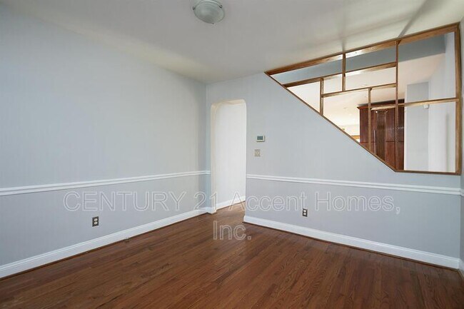 Foto del edificio - 964 Florida Ave NW