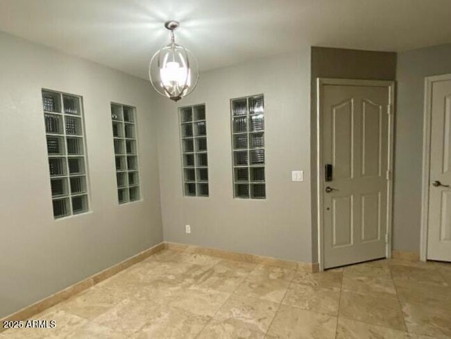 Building Photo - 3235 E Camelback Rd