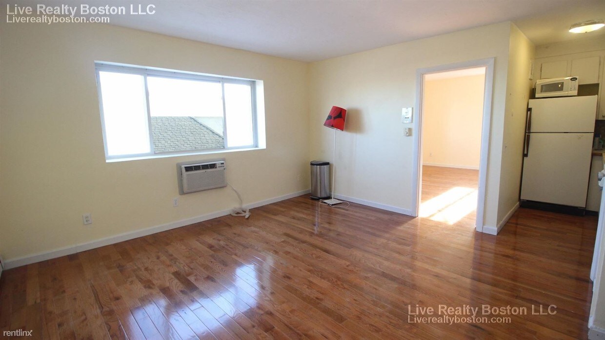 Foto principal - 213 Kelton St