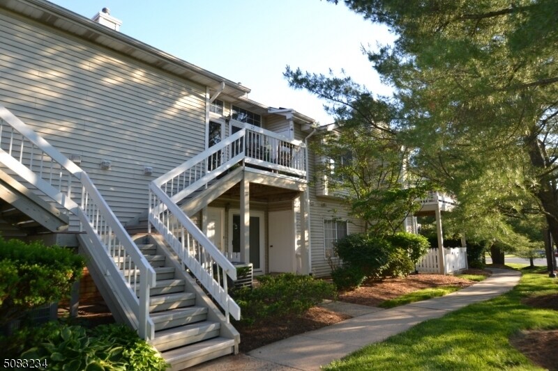 28 Tansy Ct, Bedminster, NJ 07921 Apartment for Rent in Bedminster