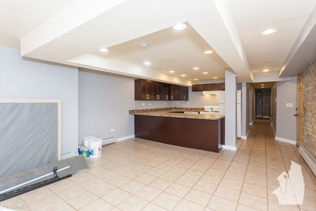 Foto del edificio - 2041 W Farragut Ave