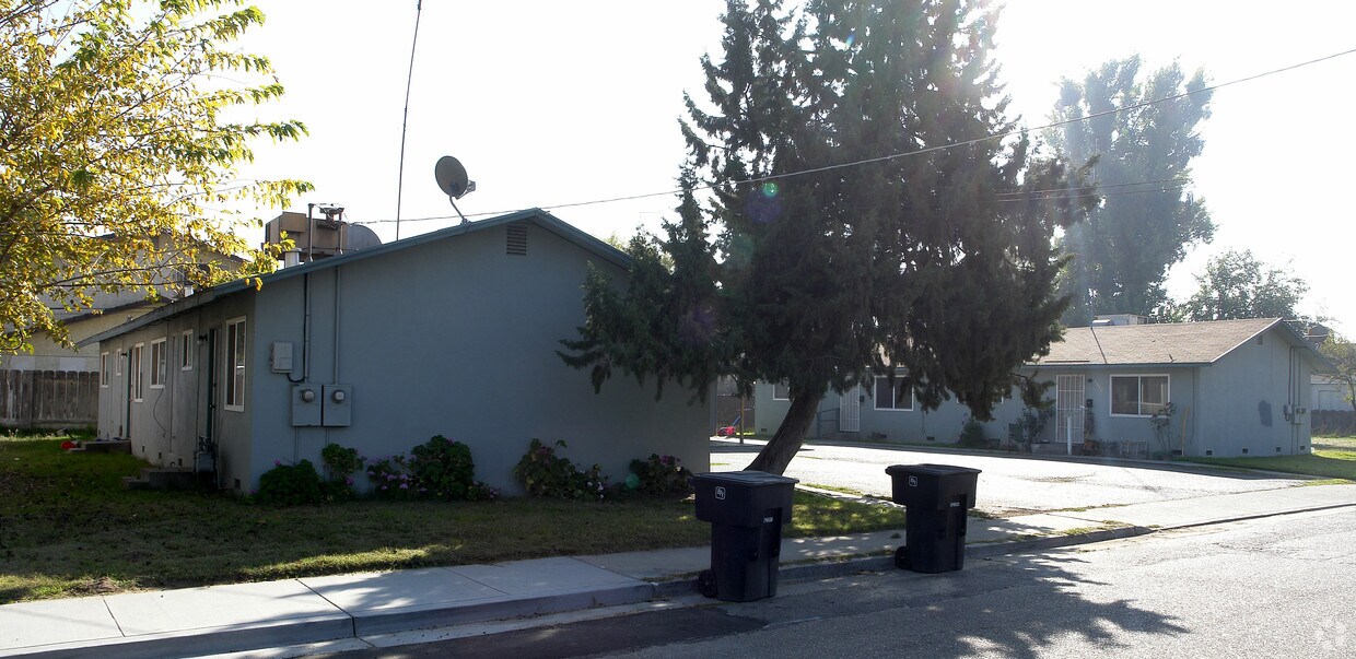 Foto del edificio - 1350-1366 Packers St
