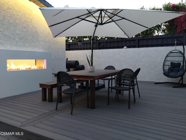 Foto del edificio - 21794 Ybarra Rd