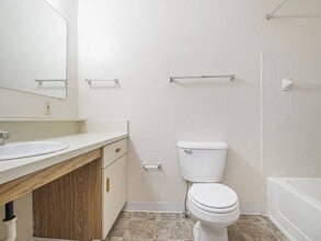 Building Photo - Gull Prairie/Gull Run Apartments and Townhomes