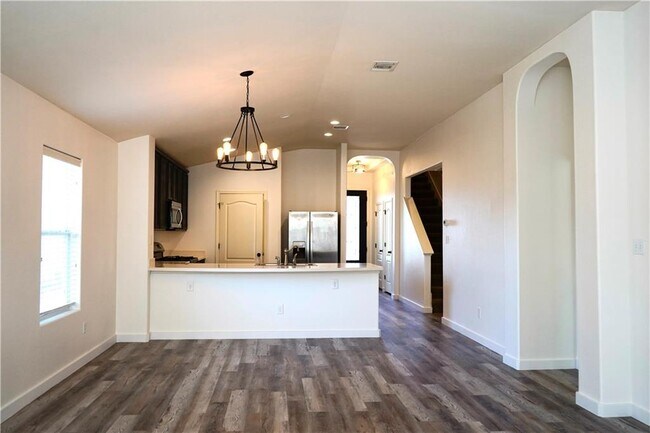 Building Photo - 13 Green Terrace Cv