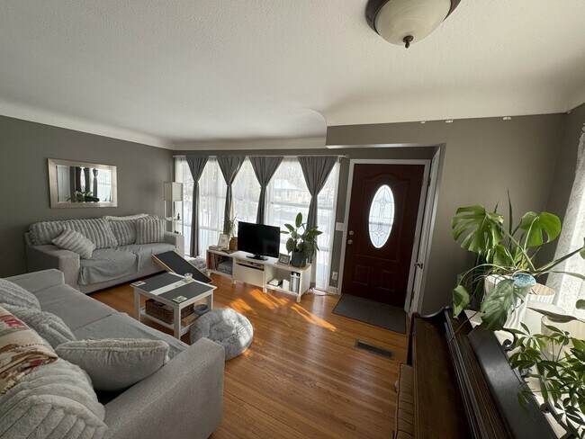 Foto del edificio - Crystal Home For Rent