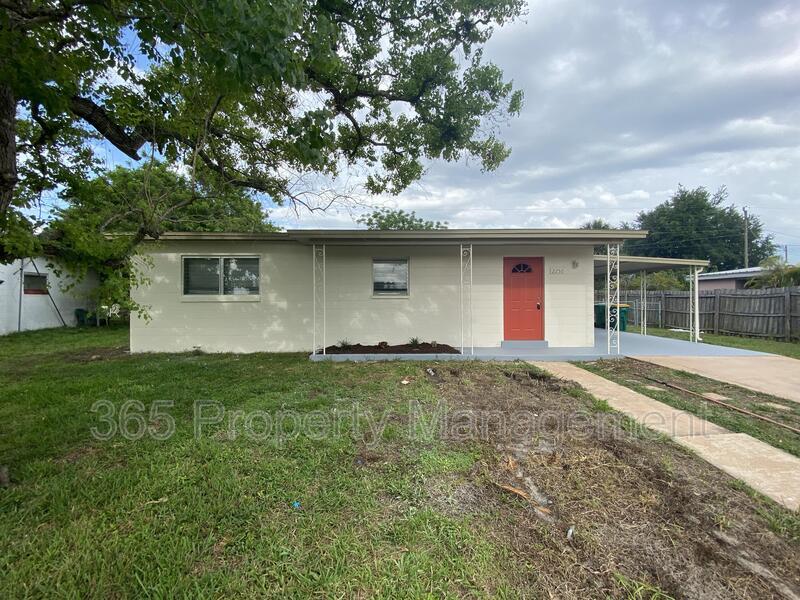2256 Picnic St, Port Charlotte, FL 33952 House Rental in Port