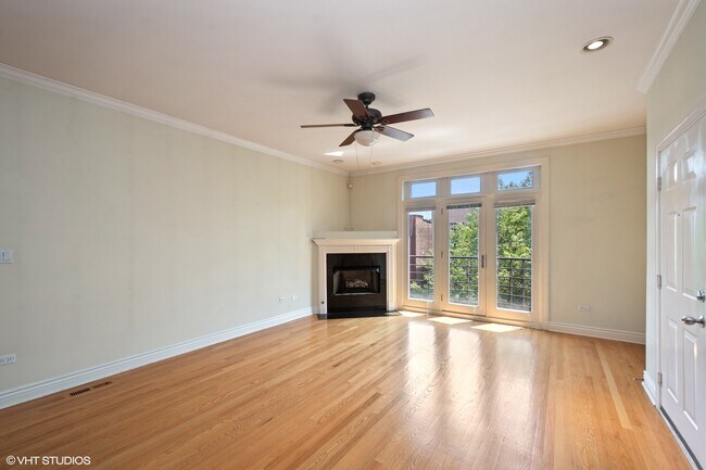 Foto del edificio - 2114 W Erie St