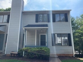 Building Photo - 144 Montview Forest Dr