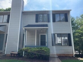 Building Photo - 144 Montview Forest Dr
