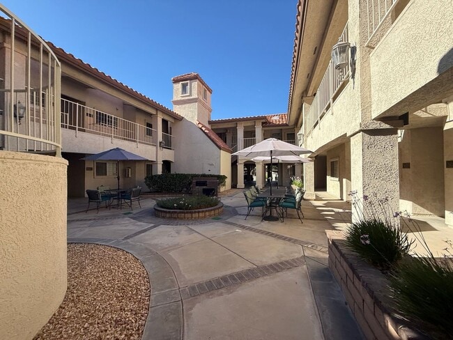 Foto del edificio - Jess Ranch- Brookhollow Condo, 55+ Communi...