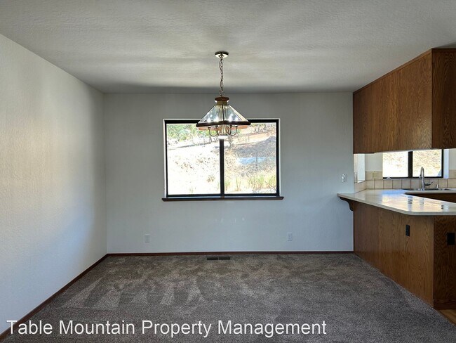 Building Photo - 3 br, 3 bath House - 4968 Royal Oaks Drive