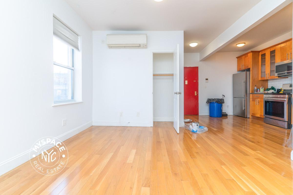 Primary Photo - 2171 Clarendon Rd