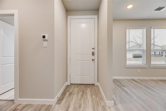 Foto del edificio - 2412 Freshwater Ln