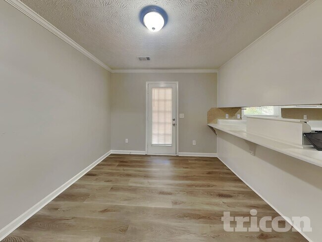 Foto del edificio - 60 Beaverdam Ct