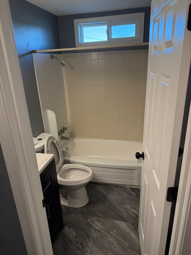 Foto del edificio - 1194 Kennedy St