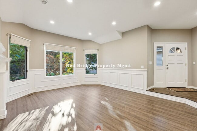 Foto del edificio - 19469 SW Olson Ave