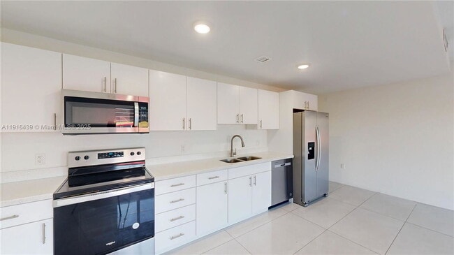 Building Photo - 14546 SW 260th St