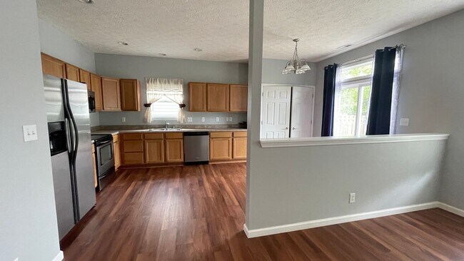 Foto del edificio - LEXINGTON FARMS...3 Bedroom 2 Bath