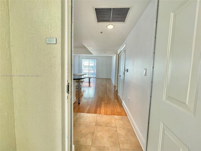Building Photo - 7270 SW 89th St