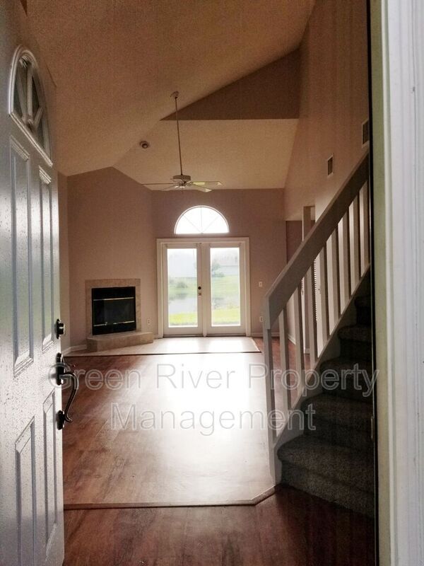 Building Photo - 2159 St Martins Dr E