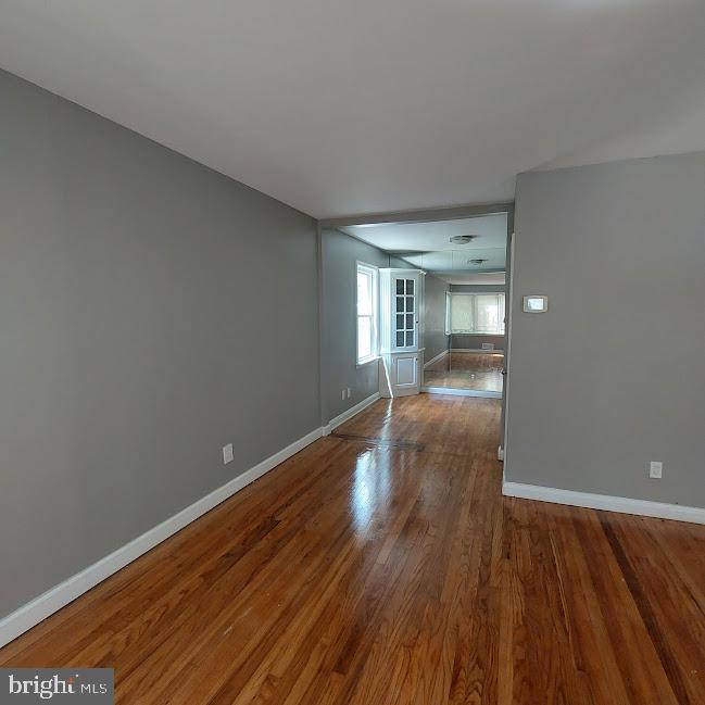 Building Photo - 566 Sudbrook Ln