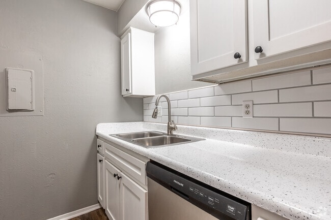 1BR, 1BA - 620SF - Weston Corsicana