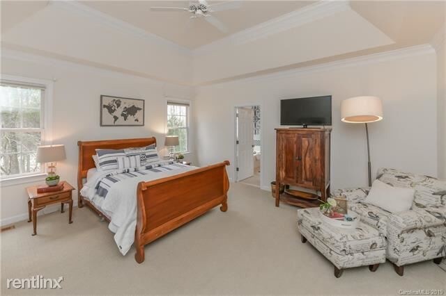Building Photo - 5 br, 3.5 bath House - 14624 Northgreen Dr