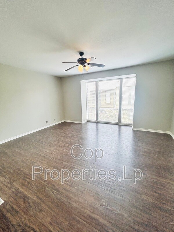 Foto principal - 3678 Hidden Dr