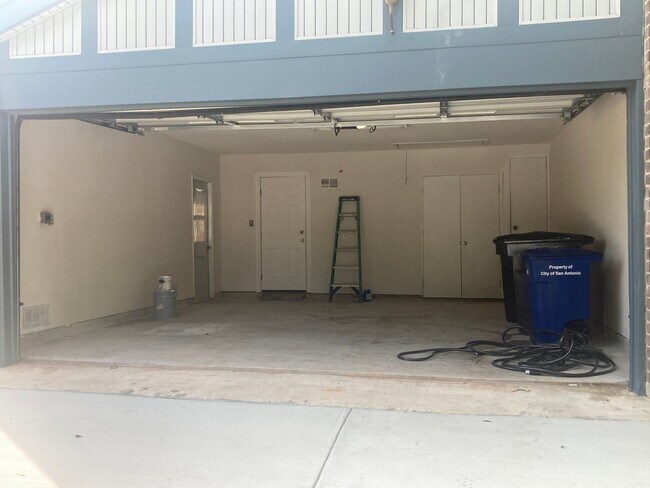 Photo - 12211 San Miguel St House