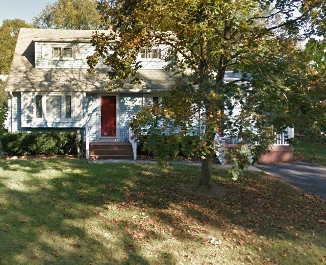 316 West End Ave, Old Bridge Township, NJ 08857 House Rental in Old