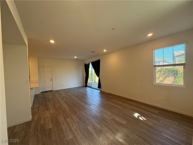 Foto del edificio - 3620 Bitonto Ln
