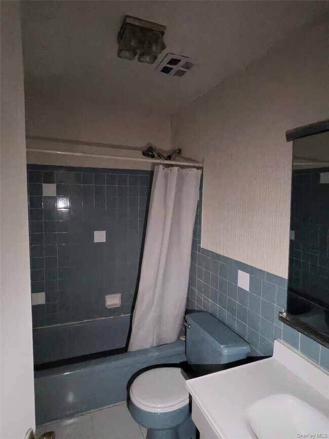 Foto del edificio - 285 Sneden Pl W